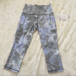 Athleta Salutation Stash Pocket Capri